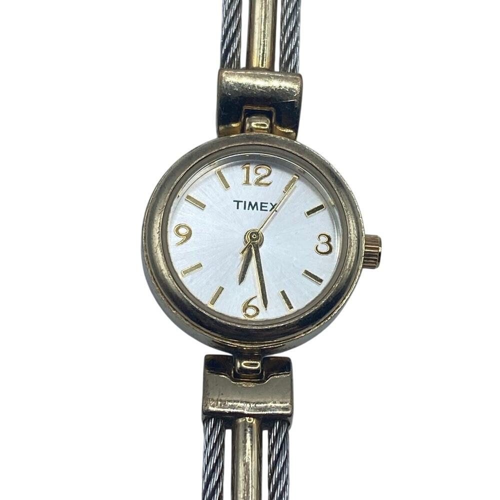 VTG Timex Women's Dress Watch  22mm - New Battery - WR 30m Wrist 6.25"